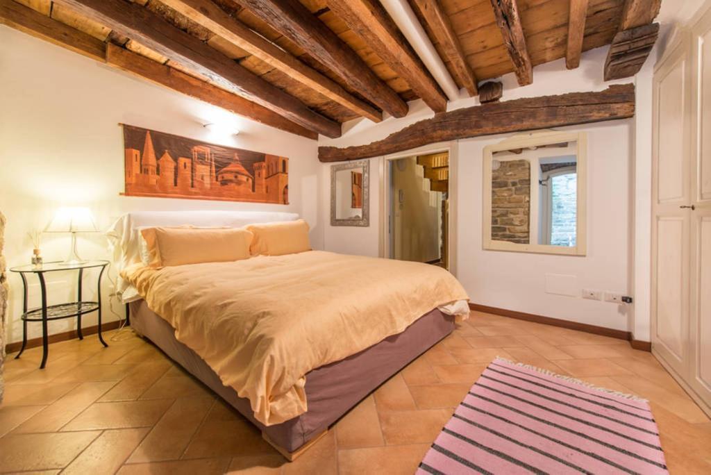Porta Dipinta House Bergamo Alta Apartman Szoba fotó