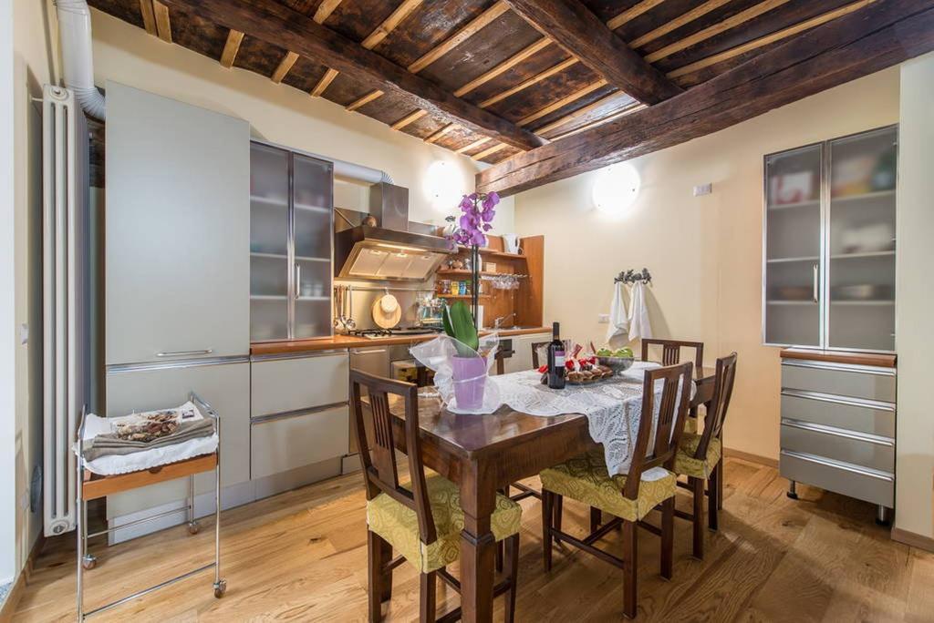 Porta Dipinta House Bergamo Alta Apartman Szoba fotó